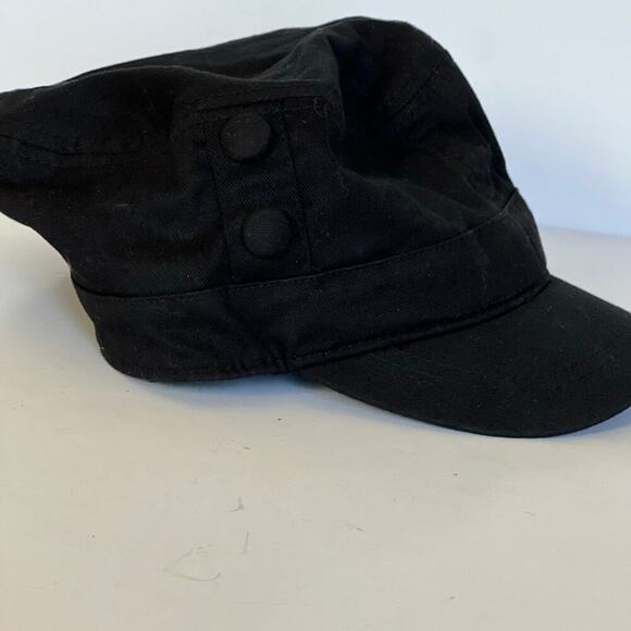 Ladies black Hat with brim & elastic in back for good fit - Picture 3 of 7